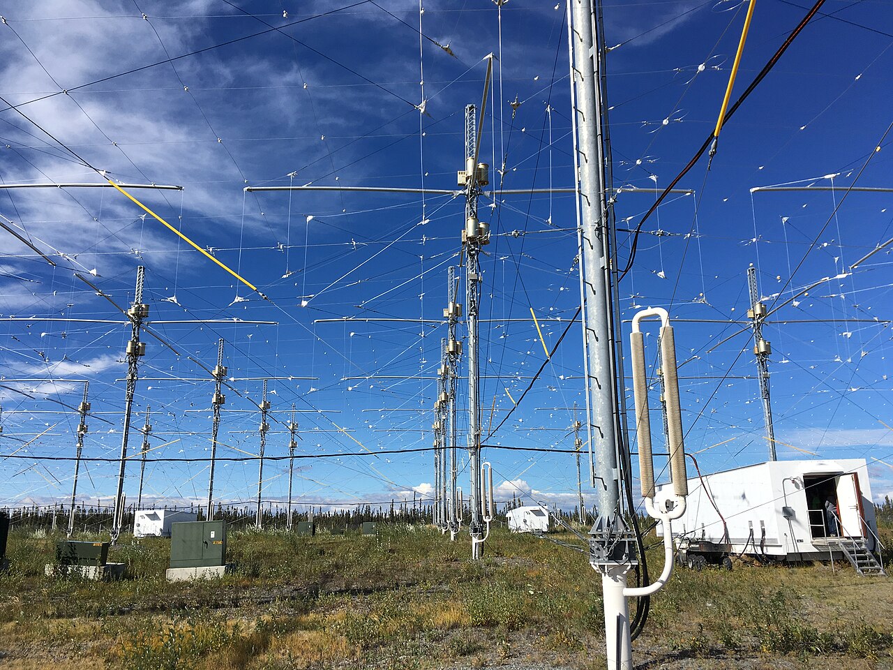 Transmissores e antenas da instalação HAARP