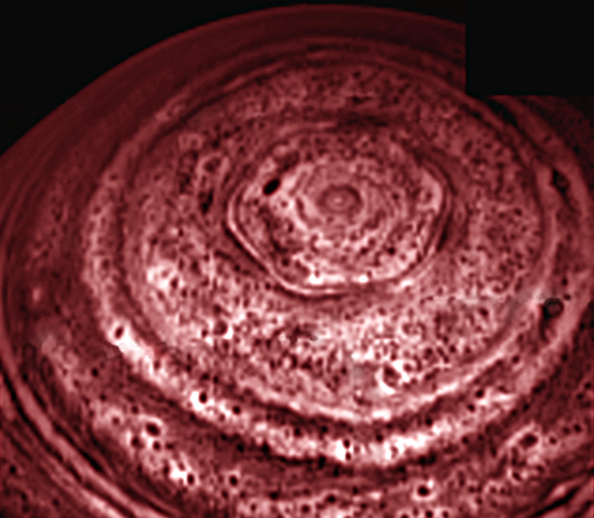 Hexágono no polo norte de Saturno