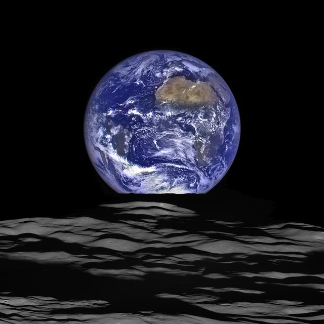 Terra vista acima da Lua pela Lunar Reconnaissance Orbiter