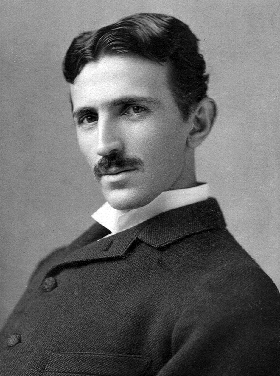 Retrato histórico de Nikola Tesla por volta de 1890