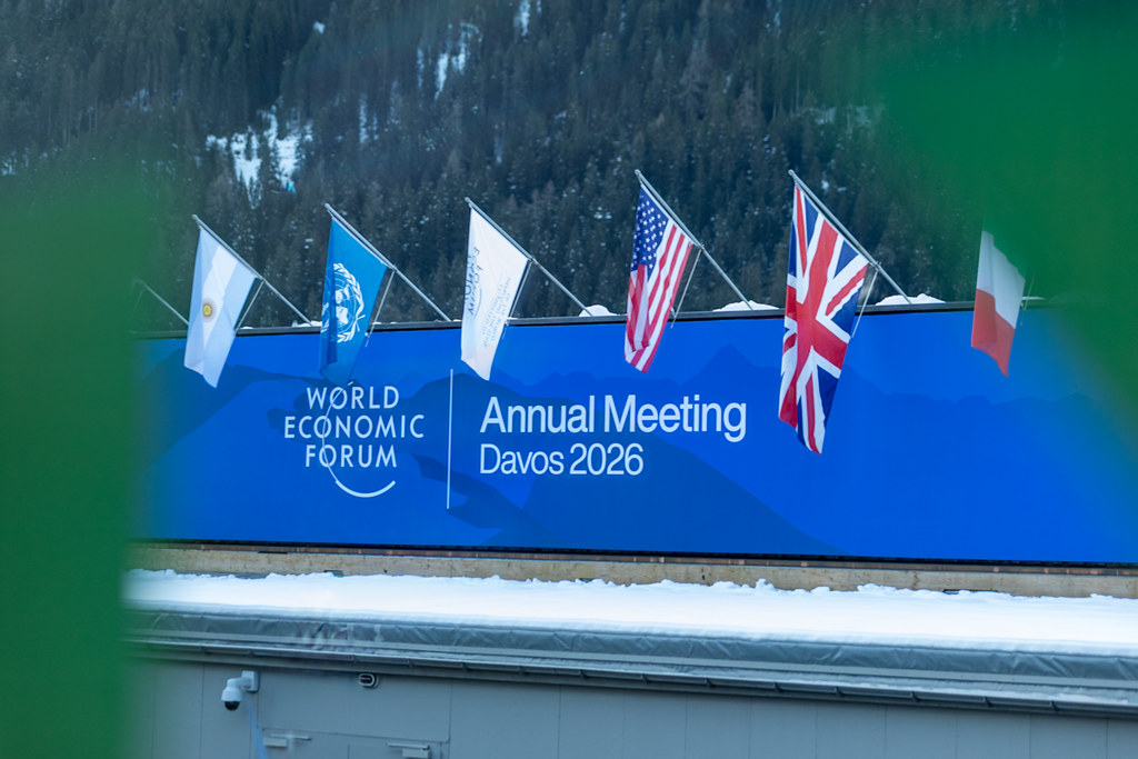Foto real do Fórum Econômico Mundial de 2026 em Davos