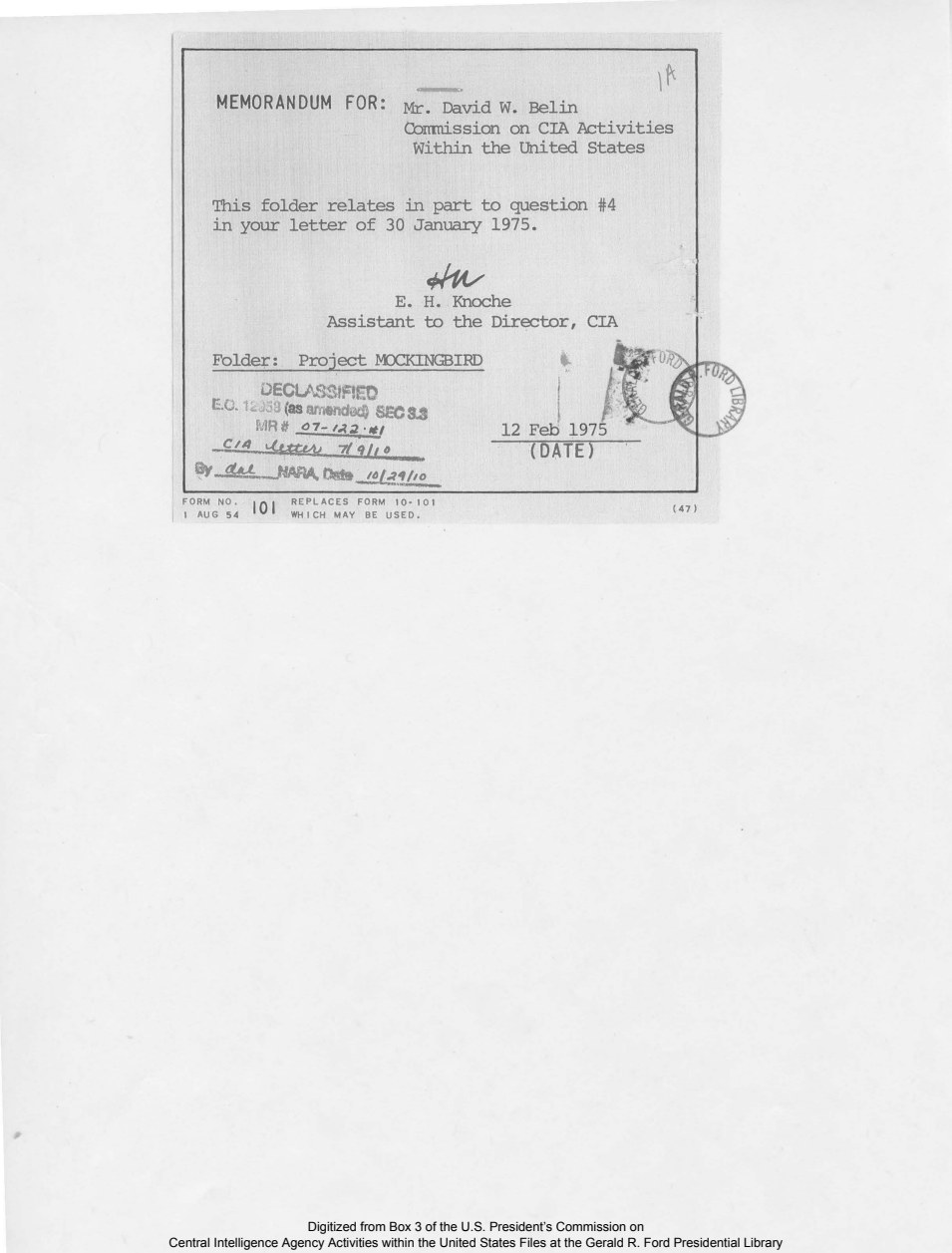 Documento histórico do Projeto Mockingbird na Biblioteca Presidencial Gerald R. Ford