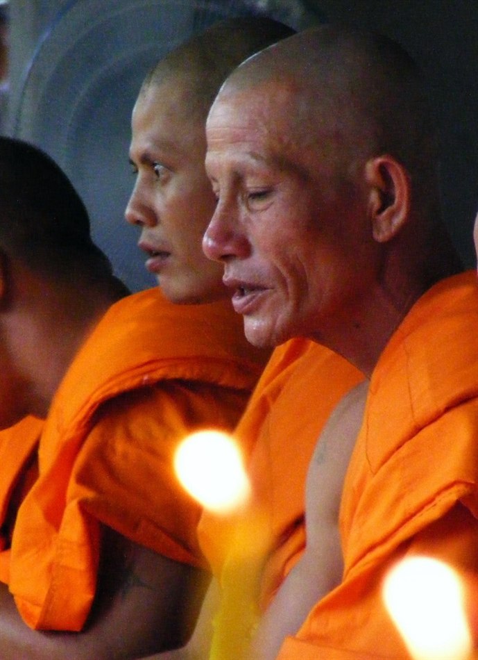 Monge budista em meditação